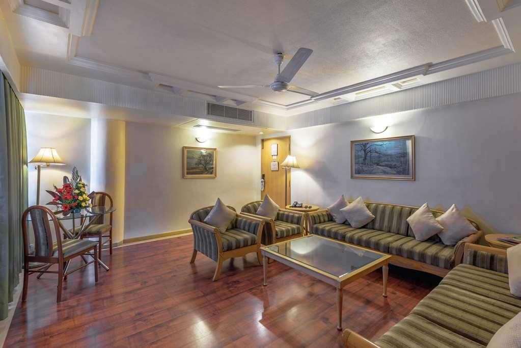Comfort Inn President Near Ahmedabad Junction Station Szoba fotó