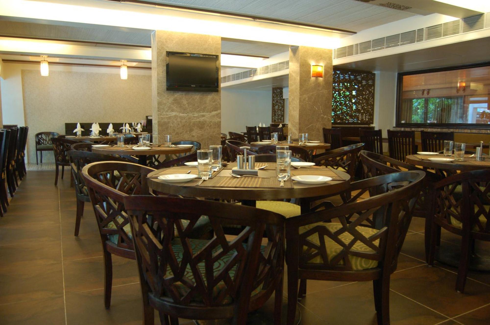 Comfort Inn President Near Ahmedabad Junction Station Kültér fotó