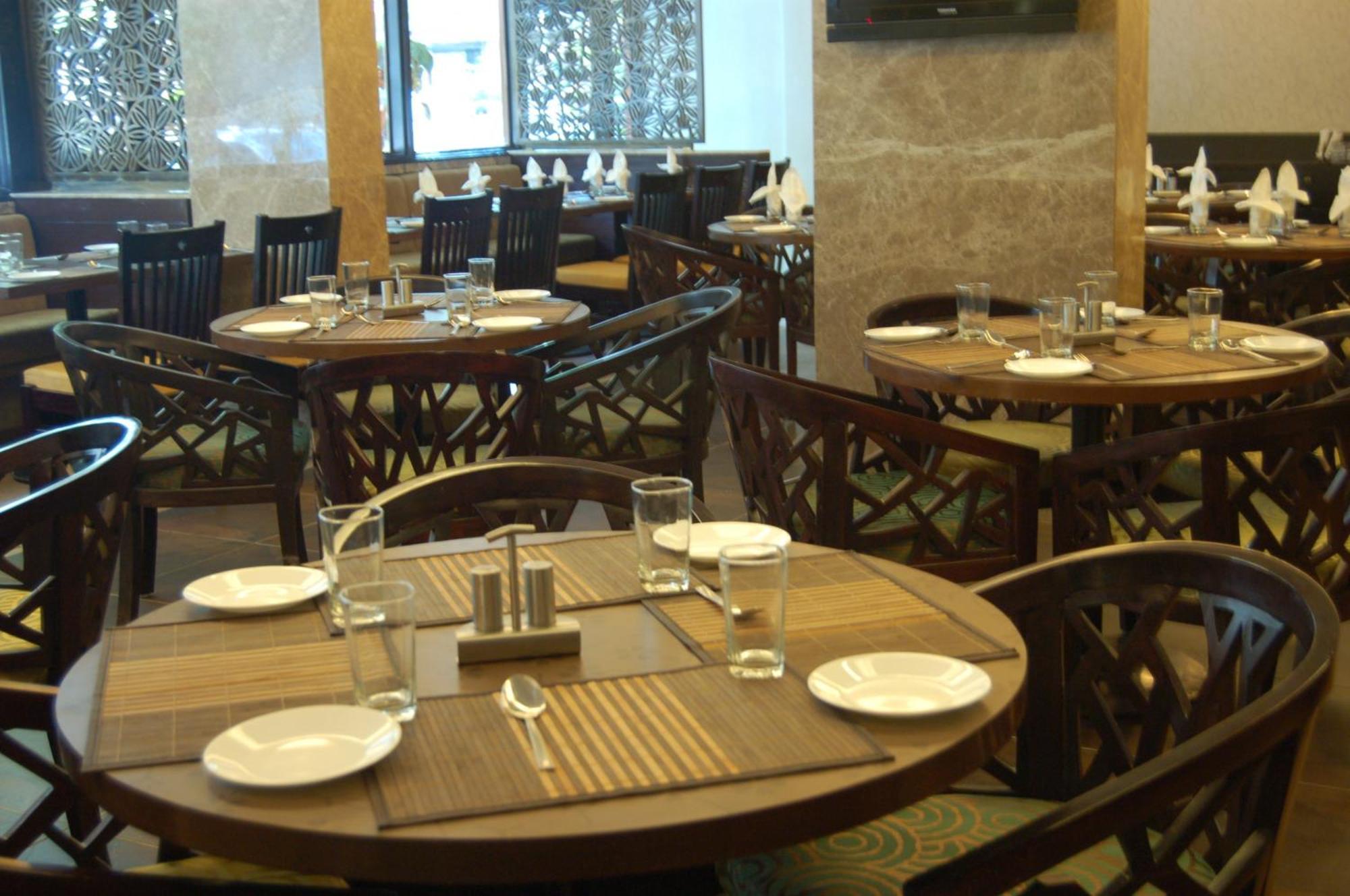 Comfort Inn President Near Ahmedabad Junction Station Kültér fotó