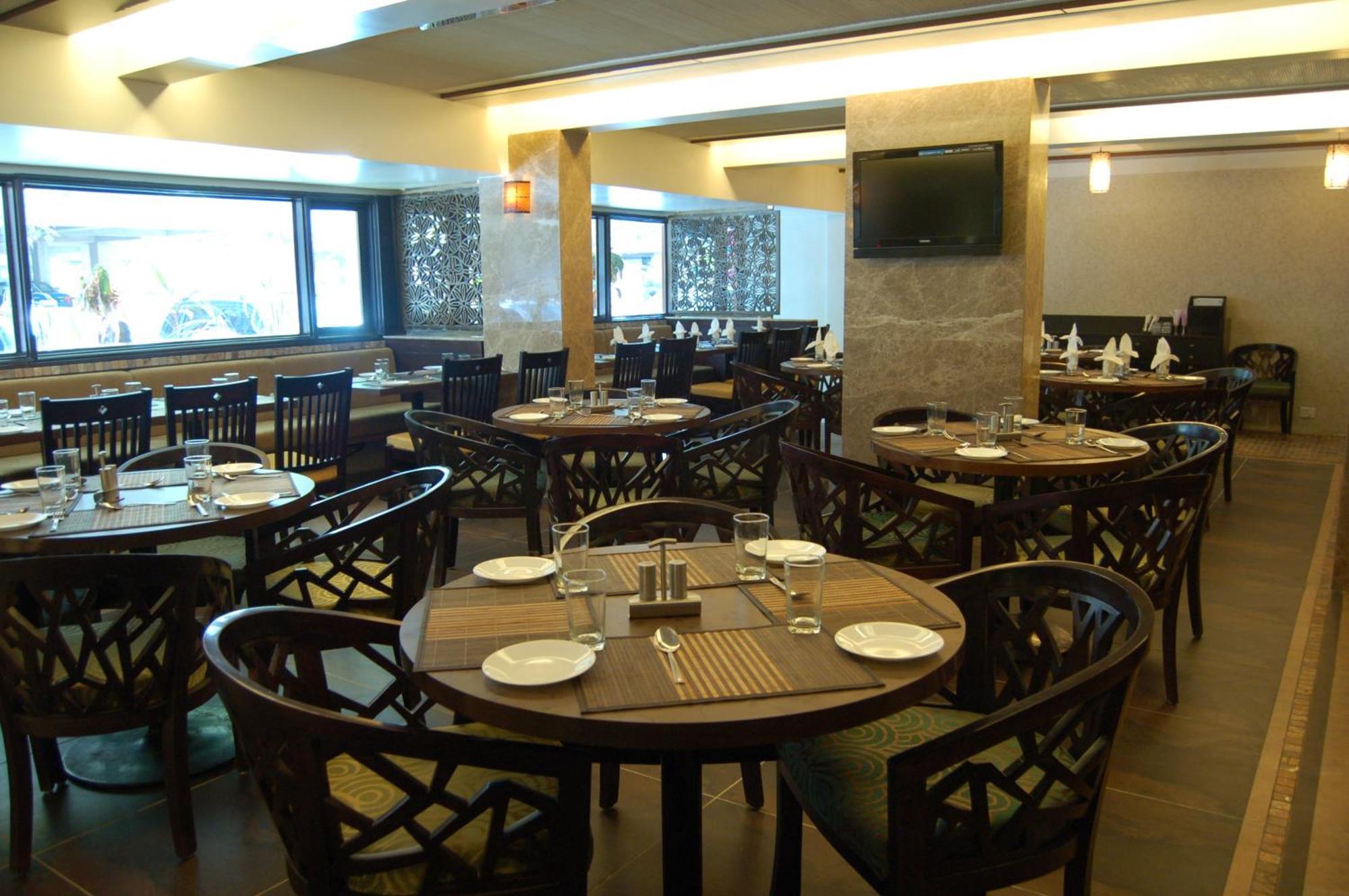 Comfort Inn President Near Ahmedabad Junction Station Kültér fotó