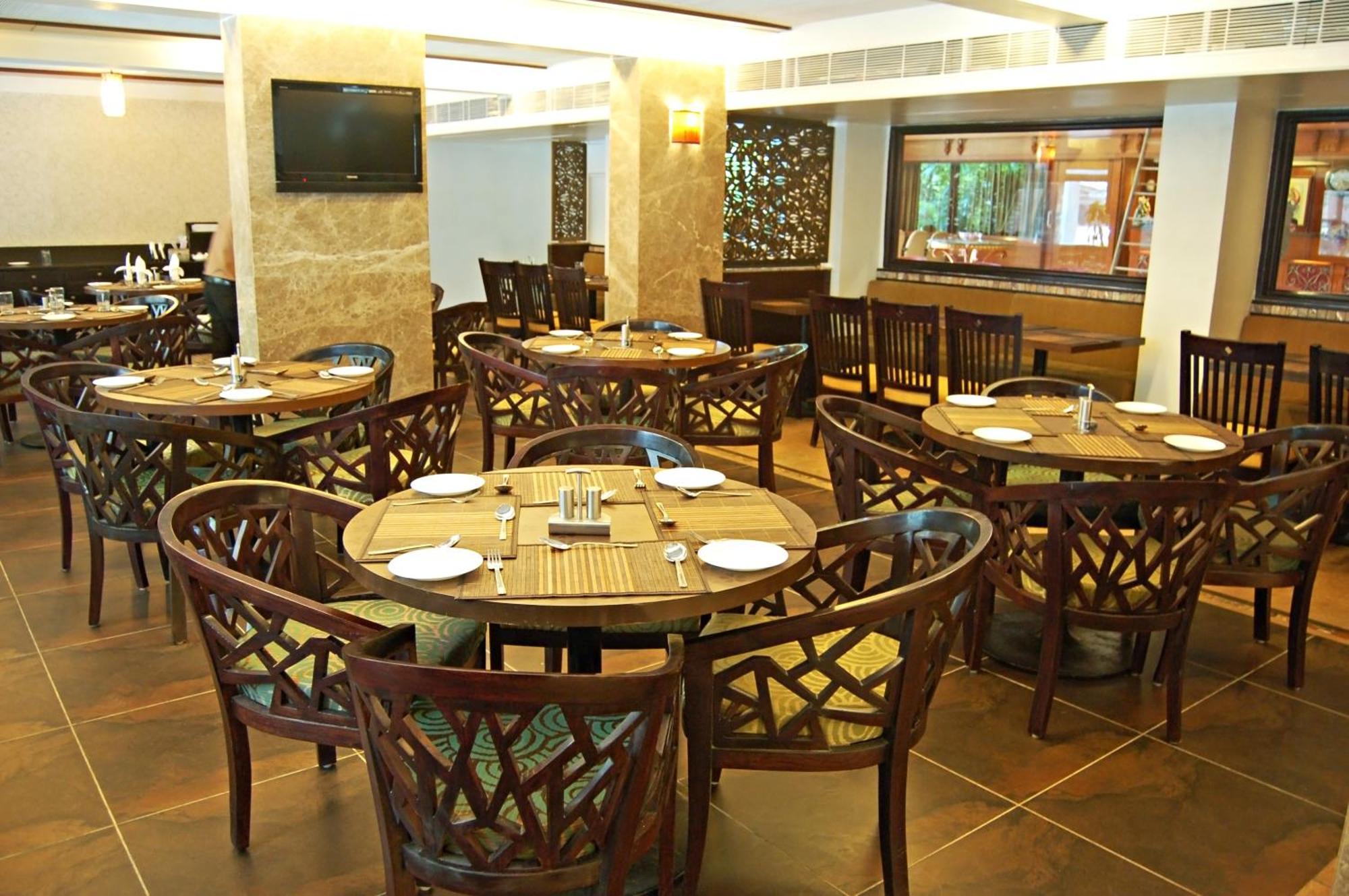 Comfort Inn President Near Ahmedabad Junction Station Kültér fotó
