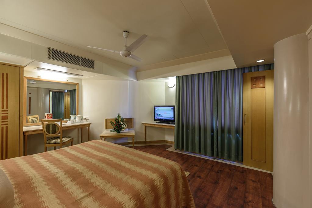 Comfort Inn President Near Ahmedabad Junction Station Kültér fotó