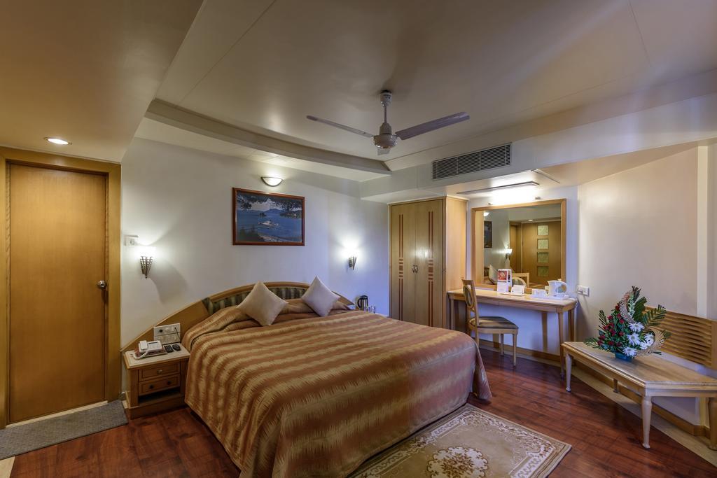 Comfort Inn President Near Ahmedabad Junction Station Kültér fotó