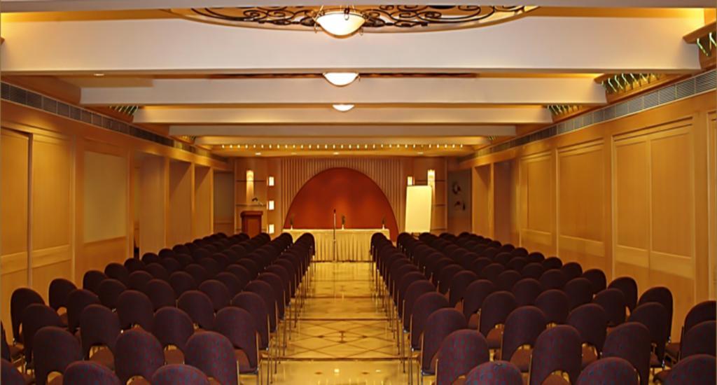 Comfort Inn President Near Ahmedabad Junction Station Kültér fotó